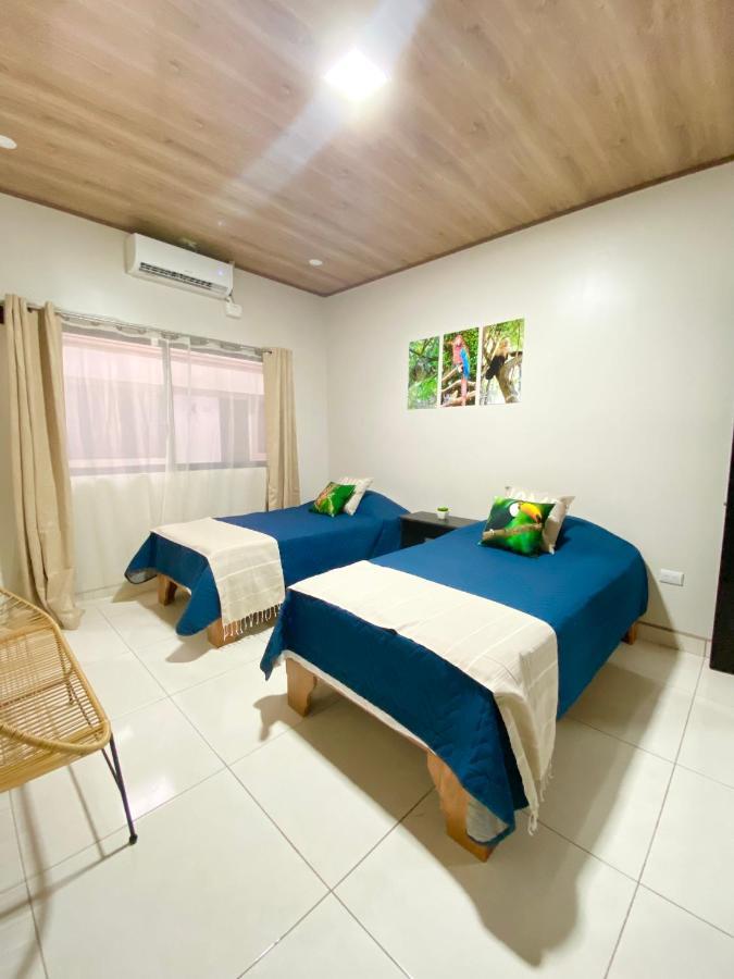 ألاخويلا Pura Vida Apartment. 5 Min From Airport المظهر الخارجي الصورة